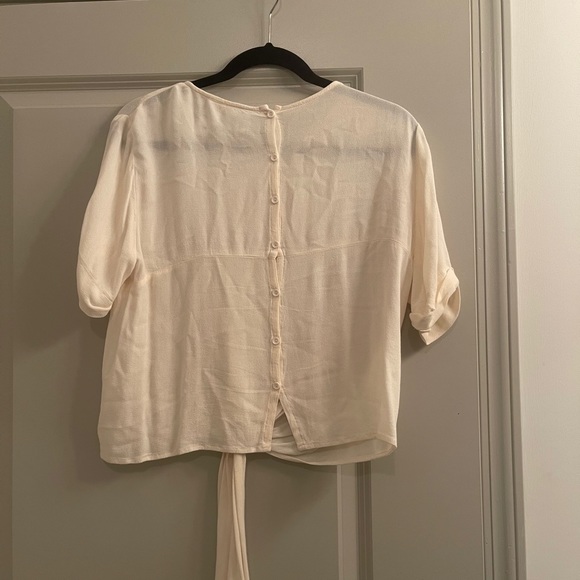 Short Sleeve Blouse - Picture 3 of 5
